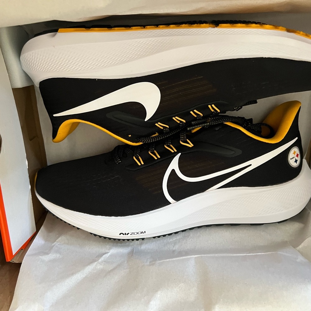 Pittsburgh Steeler Nike tennis shoes